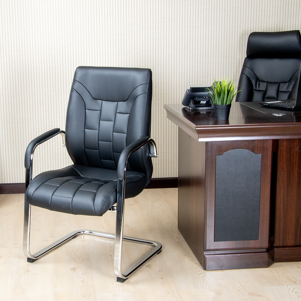 F340 VISITOR CHAIR BLACK PU