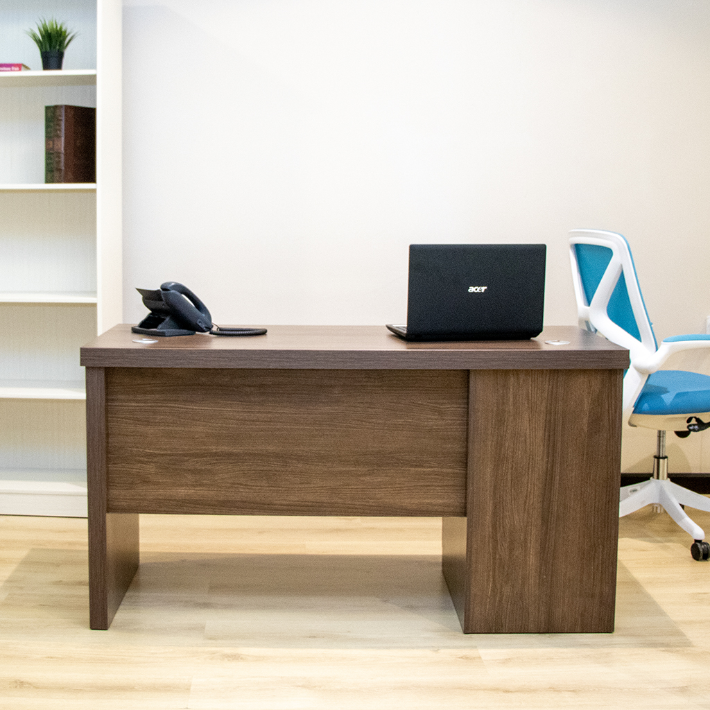 MC816 STAFF TABLE 1200X600X750 C50